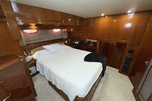 2004 Carver 56 Voyager