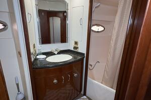 2004 Carver 56 Voyager