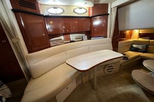 WE RE OFF ON AN ADVENTURE 32ft Sea Ray Yacht For Sale