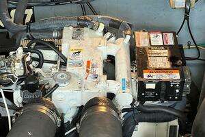 2004 Sea Ray 320 Sundancer thumbnail 28
