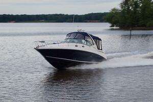 2004 Sea Ray 320 Sundancer thumbnail 4