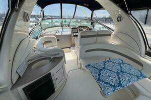 2004 Sea Ray 320 Sundancer thumbnail 8