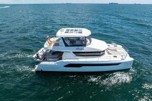 Breathe 53ft Robertson  amp  Caine Yacht For Sale
