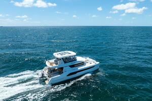 Breathe 53ft Robertson  amp  Caine Yacht For Sale