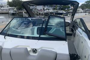 32ft Cruisers Sport Series Yacht For Sale
