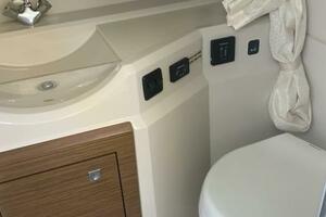 32ft Cruisers Sport Series Yacht For Sale