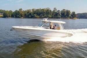 Cruzan Time 2018 Boston Whaler 350 Realm Yacht For Sale in Annapolis MD