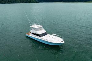 2004 Viking 61 Convertible 