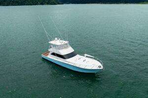 2004 Viking 61 Convertible thumbnail 97
