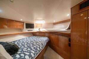 2004 Viking 61 Convertible thumbnail 53