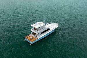 2004 Viking 61 Convertible thumbnail 95