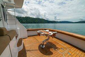 2004 Viking 61 Convertible thumbnail 80