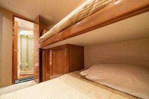 2004 Viking 61 Convertible thumbnail 50