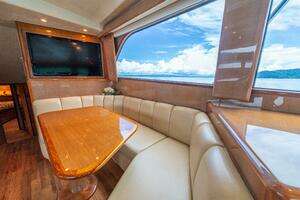 2004 Viking 61 Convertible thumbnail 29