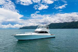 2004 Viking 61 Convertible 
