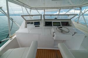 2004 Viking 61 Convertible 