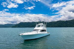 2004 Viking 61 Convertible 