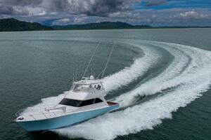 2004 Viking 61 Convertible 