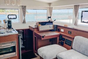 40ft Lagoon Yacht For Sale