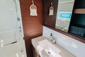 40ft Lagoon Yacht For Sale