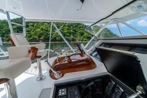 2021 Viking 58 Convertible 