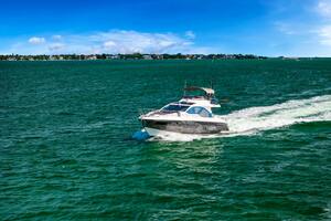 AMF 59ft Azimut Yacht For Sale