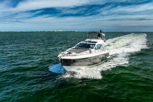 AMF 59ft Azimut Yacht For Sale