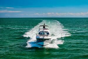 AMF 59ft Azimut Yacht For Sale