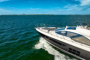 AMF 59ft Azimut Yacht For Sale