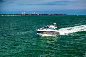 AMF 59ft Azimut Yacht For Sale
