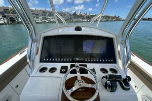 On Mute 33ft Valhalla Boatworks Yacht For Sale