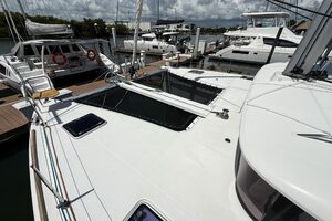 2018-lagoon-400-s2-sail-9891976-20250731155209455-1.jpg