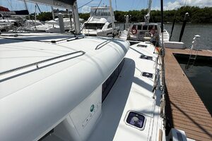 2018-lagoon-400-s2-sail-9891976-20250731155120680-1.jpg