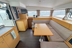2018-lagoon-400-s2-sail-9891976-20250731160130758-1.jpg