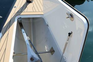 Convertible Anchor Roller And Windlass