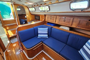 35ft Freedom Yacht For Sale