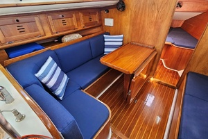 35ft Freedom Yacht For Sale