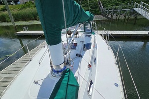 35ft Freedom Yacht For Sale