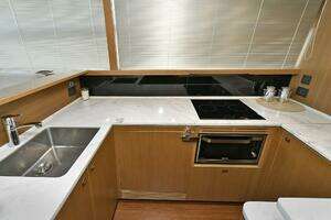 2016 Princess 52 Flybridge thumbnail 22