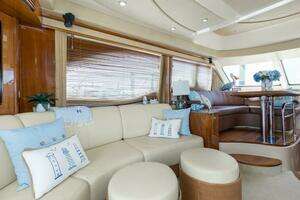 2007 Sea Ray 52 Sedan Bridge thumbnail 7