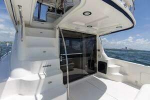 2007 Sea Ray 52 Sedan Bridge thumbnail 4