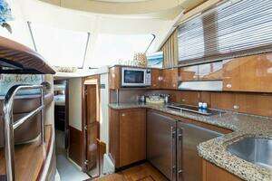 2007 Sea Ray 52 Sedan Bridge thumbnail 12