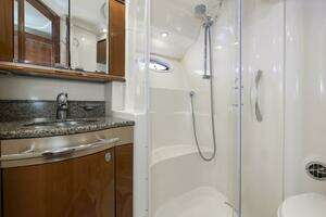 2007 Sea Ray 52 Sedan Bridge thumbnail 19