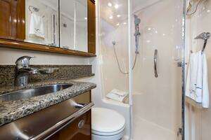 2007 Sea Ray 52 Sedan Bridge thumbnail 20