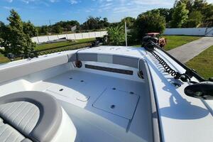 2022 Freeman 37 Center Console