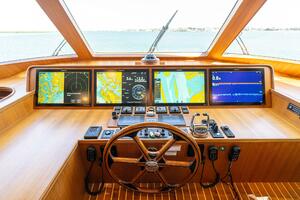  Command Bridge Helm