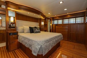  Master Stateroom Facing Port