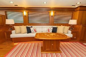 Salon Facing Starboard