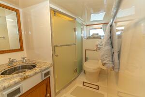Crew Head And Shower