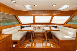  Galley Dining And Seating